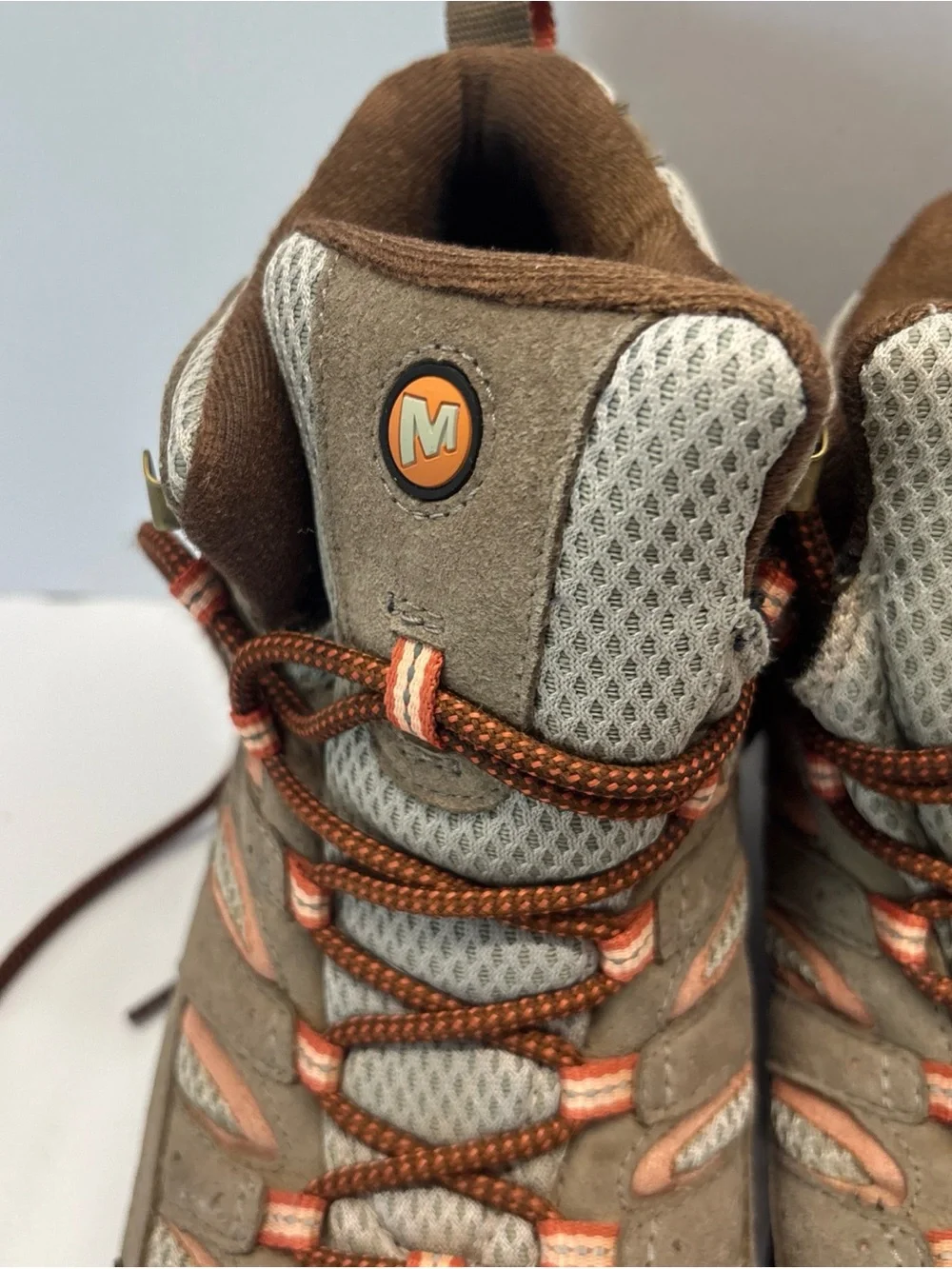 Merrell women’s Taupe and Orange Trail Hiking Boot J06058 size 10